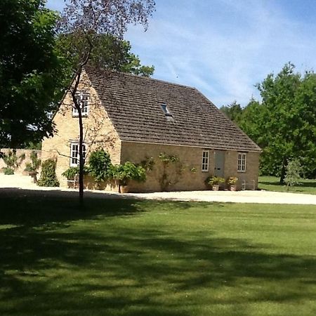 Gardeners Cottage Crudwell Buitenkant foto